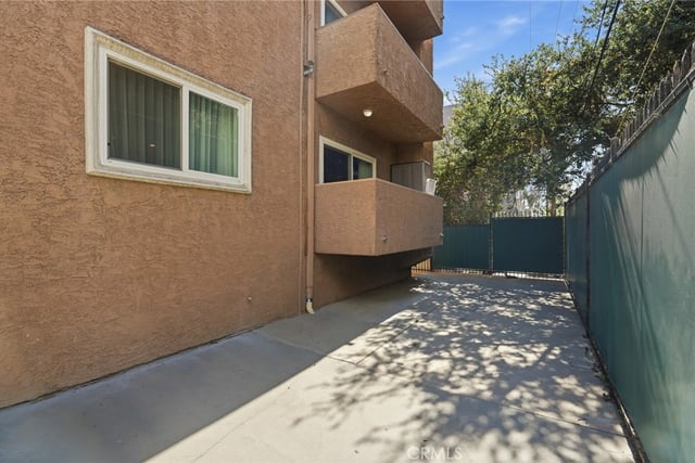 14607 Erwin Street 107, Van Nuys, CA 91411 — photo 22 of 32