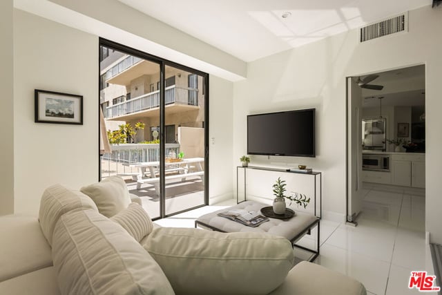 4460 Wilshire Boulevard 207, Los Angeles, CA 90010 — photo 21 of 66