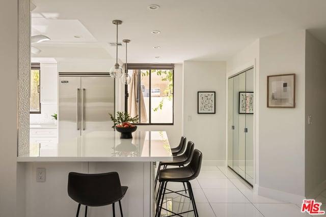 4460 Wilshire Boulevard 207, Los Angeles, CA 90010 — photo 30 of 66