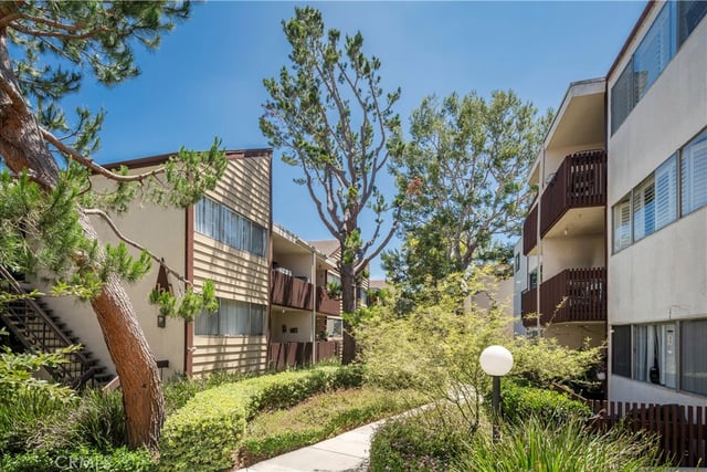 6000 Canterbury Drive D113, Culver City, CA 90230 — photo 11 of 33