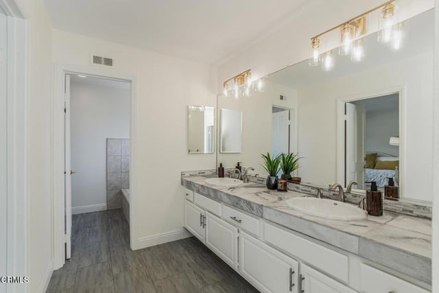263 Fox Hills Drive, Thousand Oaks, CA 91361 — photo 15 of 31