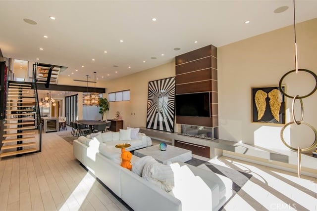 708 Hampton Drive, Venice, CA 90291 — photo 3 of 57