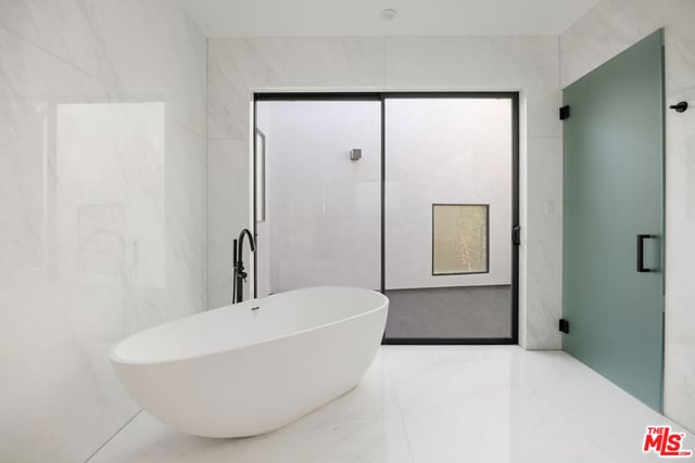 462 N Croft Avenue, Los Angeles, CA 90048 — photo 43 of 67