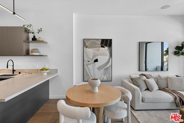 904 S New Hampshire Avenue PH-3, Los Angeles, CA 90006 — photo 10 of 45