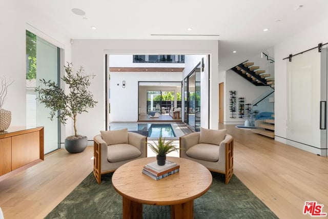 2319 Penmar Avenue, Venice, CA 90291 — photo 4 of 41