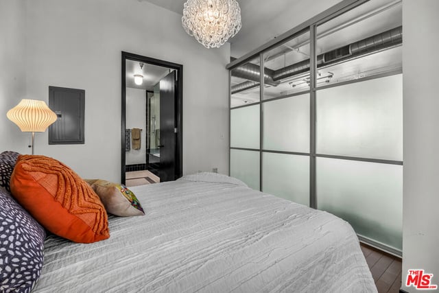 1645 Vine Street 402, Los Angeles, CA 90028 — photo 25 of 36