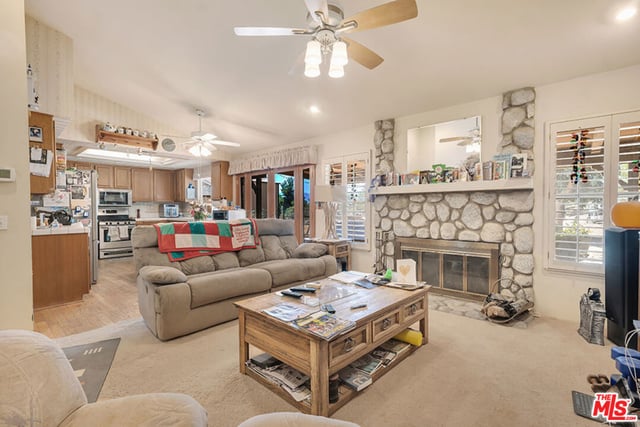 11734 Chisholm Court, Agua Dulce, CA 91390 — photo 12 of 45