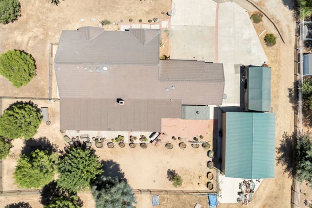 11734 Chisholm Court, Agua Dulce, CA 91390 — photo 2 of 45