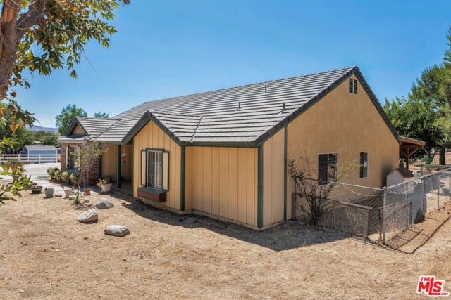 11734 Chisholm Court, Agua Dulce, CA 91390 — photo 32 of 45
