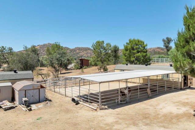 11734 Chisholm Court, Agua Dulce, CA 91390 — photo 37 of 45