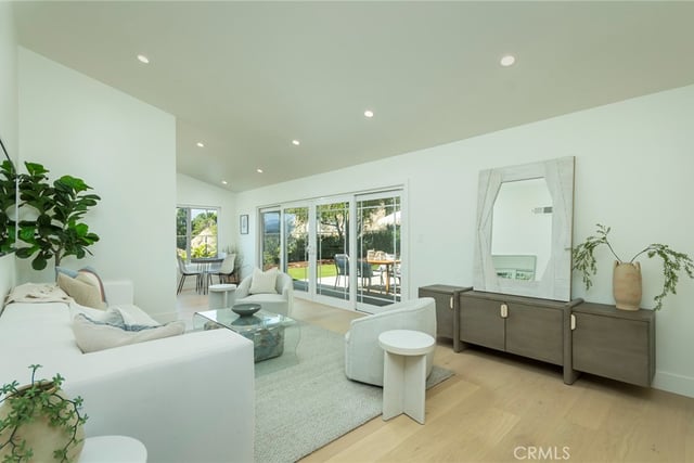 3941 Karen Lynn, Glendale, CA 91206 — photo 15 of 63