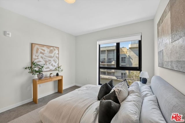 904 S New Hampshire Avenue 407, Los Angeles, CA 90006 — photo 14 of 40