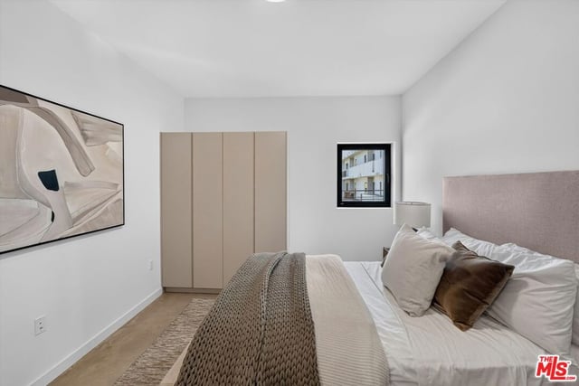 904 S New Hampshire Avenue 407, Los Angeles, CA 90006 — photo 21 of 40
