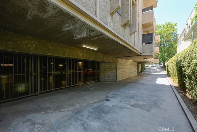 640 S Lake 203, Pasadena, CA 91106 — photo 29 of 44