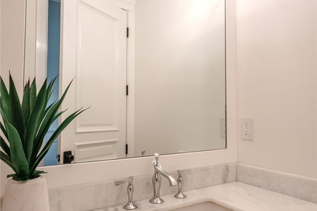 10555 Holman, Los Angeles, CA 90024 — photo 32 of 59