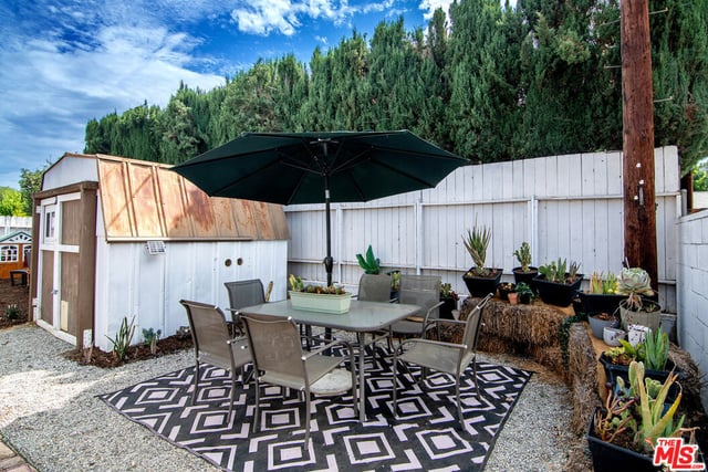 8030 Hesperia Avenue, Los Angeles, CA 91335 — photo 21 of 23