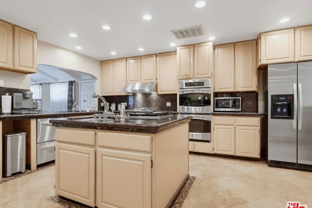 12449 Allin Street, Los Angeles, CA 90066 — photo 20 of 71