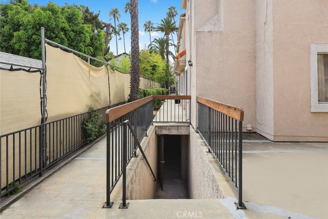 102 Harkness Avenue 8, Pasadena, CA 91106 — photo 31 of 40