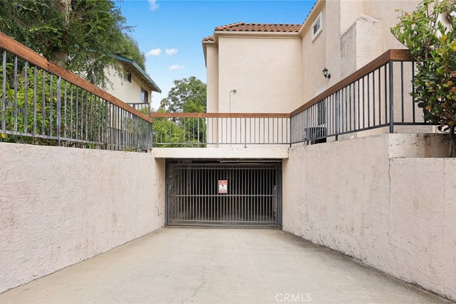 102 Harkness Avenue 8, Pasadena, CA 91106 — photo 33 of 40