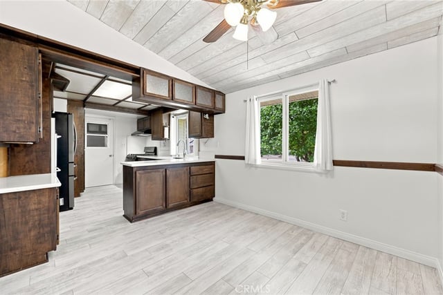 249 Dryden St., Thousand Oaks, CA 91360 — photo 6 of 19