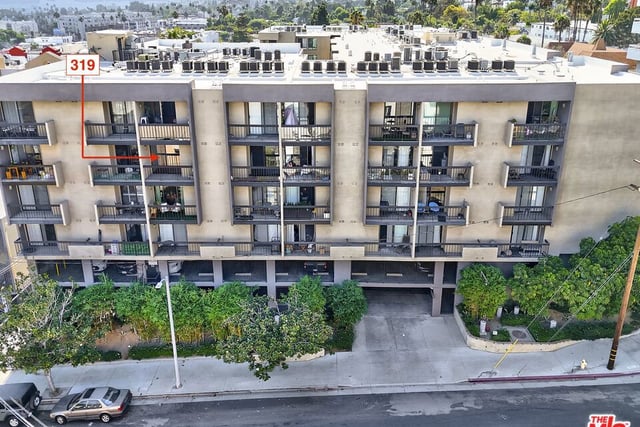 7320 Hawthorn Avenue 319, Los Angeles, CA 90046 — photo 27 of 28