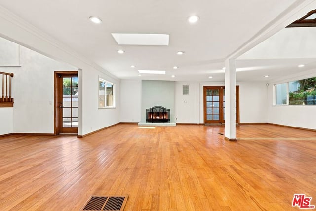 1029 N Beverly Glen Boulevard, Los Angeles, CA 90077 — photo 2 of 56