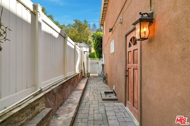1029 N Beverly Glen Boulevard, Los Angeles, CA 90077 — photo 49 of 56