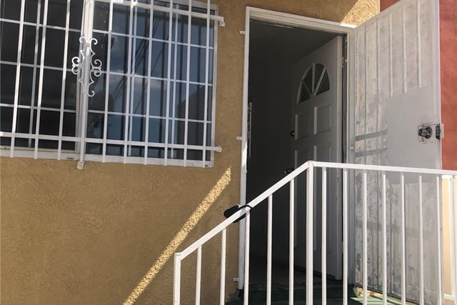 1335 1337 E Adams, Los Angeles, CA 90011 — photo 4 of 16
