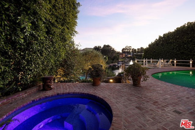 10030 Toluca Lake Avenue, Toluca Lake, CA 91602 — photo 36 of 43