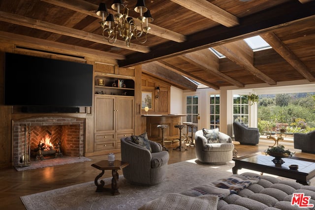 10030 Toluca Lake Avenue, Toluca Lake, CA 91602 — photo 5 of 43