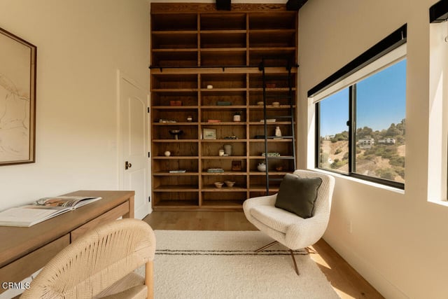 3250 Coldwater Canyon Avenue, Los Angeles, CA 91604 — photo 15 of 34