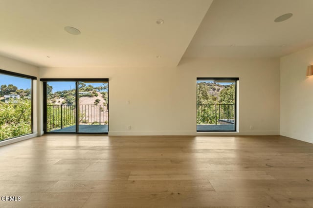 3250 Coldwater Canyon Avenue, Los Angeles, CA 91604 — photo 19 of 34