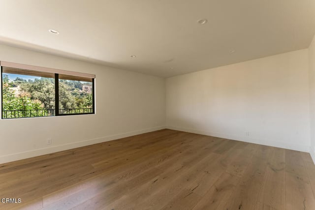 3250 Coldwater Canyon Avenue, Los Angeles, CA 91604 — photo 22 of 34