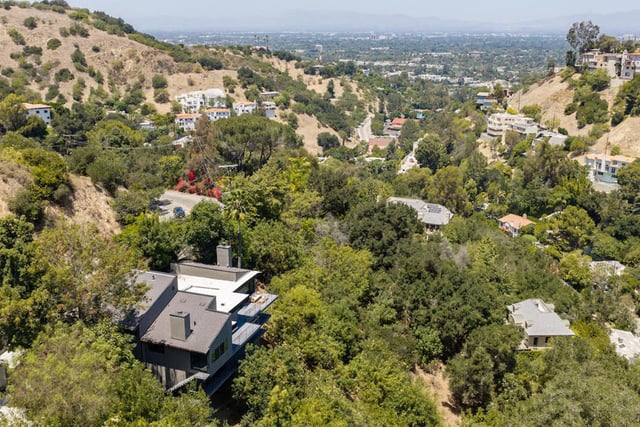 3250 Coldwater Canyon Avenue, Los Angeles, CA 91604 — photo 34 of 34