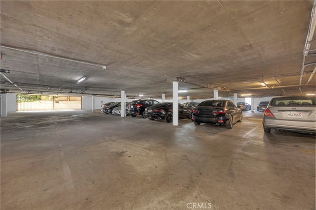 1351 N Orange Drive 205, Los Angeles, CA 90028 — photo 34 of 50
