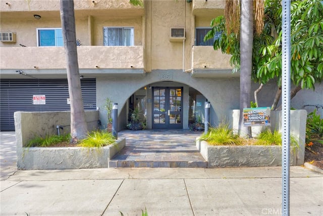 1351 N Orange Drive 205, Los Angeles, CA 90028 — photo 37 of 50