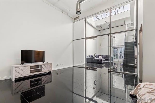420 S San Pedro 102, Los Angeles, CA 90013 — photo 16 of 36