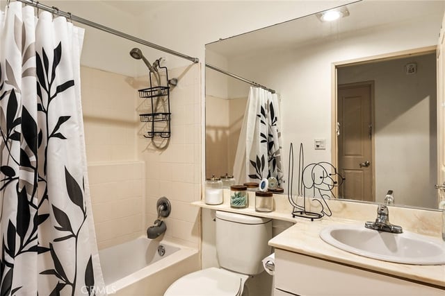 19350 Sherman Way 139, Reseda, CA 91335 — photo 11 of 15