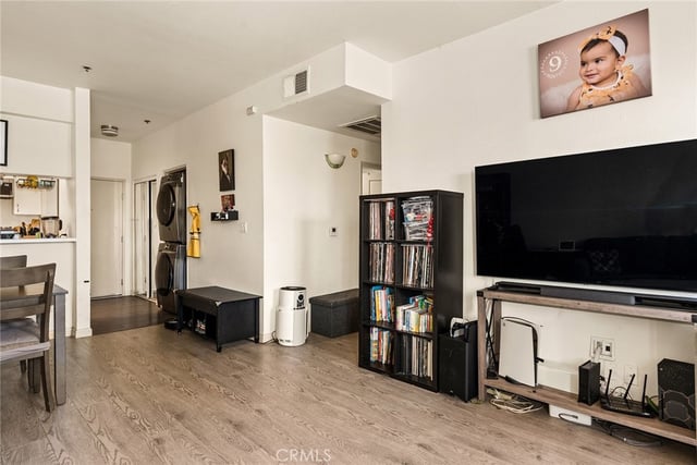 19350 Sherman Way 139, Reseda, CA 91335 — photo 4 of 15