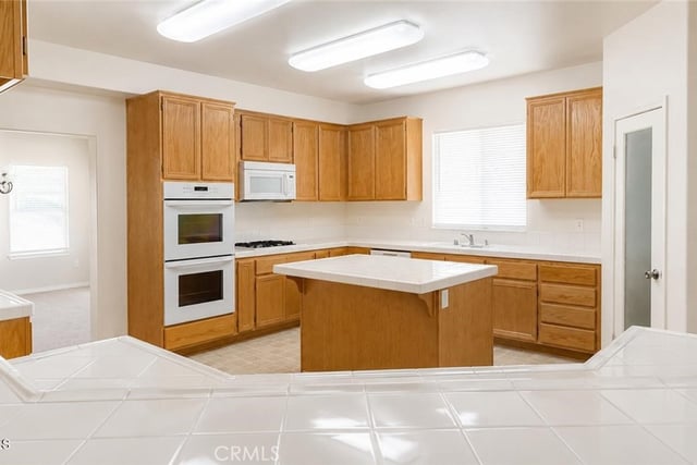 2518 E Avenue K2, Lancaster, CA 93535 — photo 5 of 28
