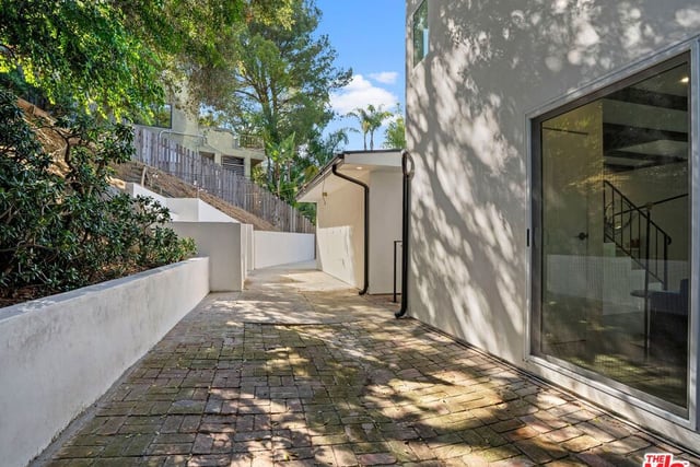 6900 Treasure Trail, Los Angeles, CA 90068 — photo 30 of 43