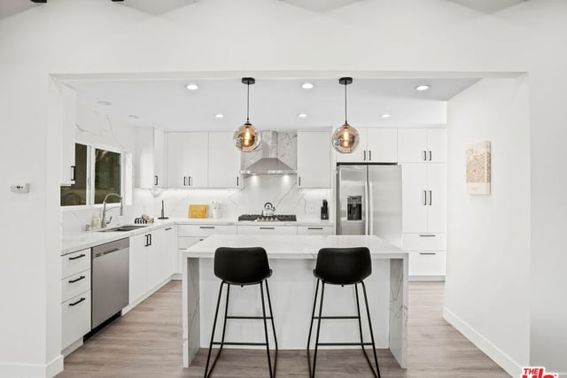 6900 Treasure Trail, Los Angeles, CA 90068 — photo 8 of 43
