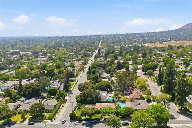 1705 N Santa Anita, Arcadia, CA 91006 — photo 3 of 37