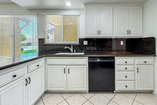 42203 Village 42, Camarillo, CA 93012 — photo 11 of 45
