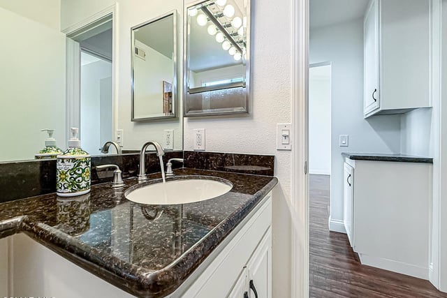 42203 Village 42, Camarillo, CA 93012 — photo 19 of 45