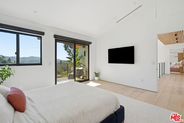 3319 Dona Lola Place, Los Angeles, CA 91604 — photo 58 of 72