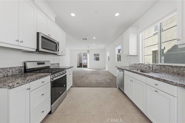 17016 Zion, Canyon Country, CA 91387 — photo 3 of 30
