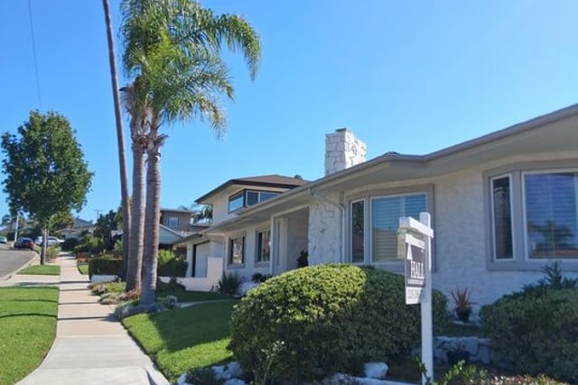 5424 S Sherbourne Drive, Los Angeles, CA 90056 — photo 11 of 58