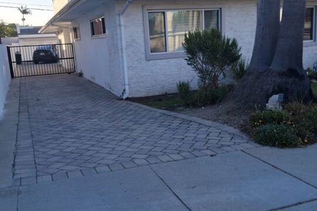5424 S Sherbourne Drive, Los Angeles, CA 90056 — photo 12 of 58