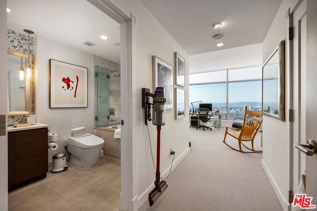 900 W Olympic Boulevard 46G, Los Angeles, CA 90015 — photo 33 of 78